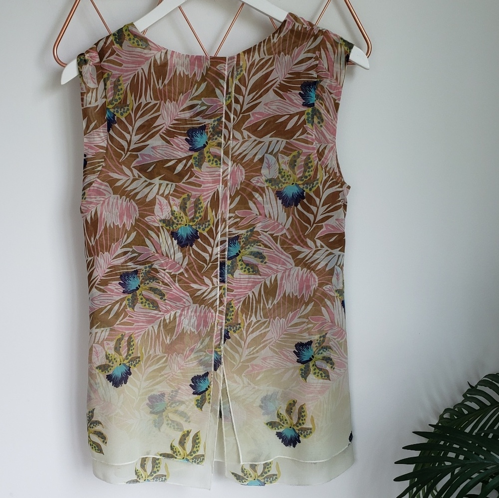 CAbi Parlor Top Floral Tropical Slit Back Blouse S - Picture 6 of 7